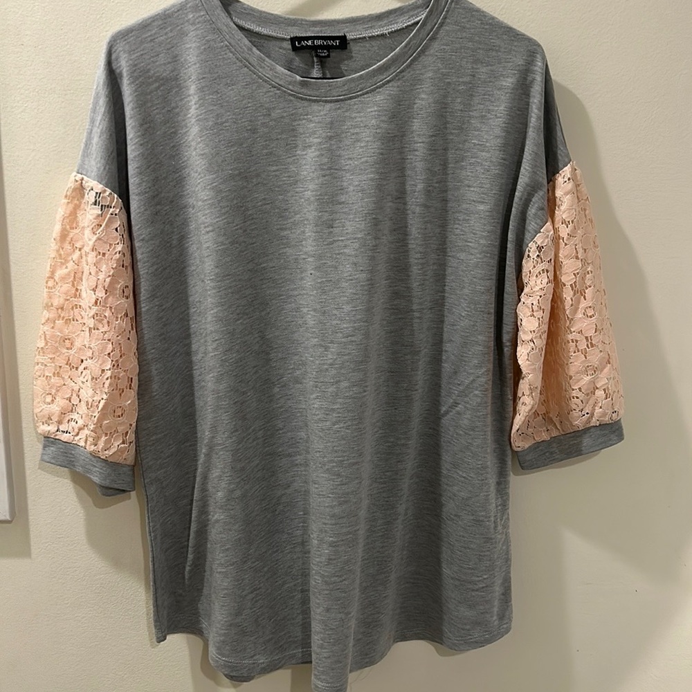 NWOT, Lane Bryant, 14/16, women’s, short sleeve shirt, gray, pink.